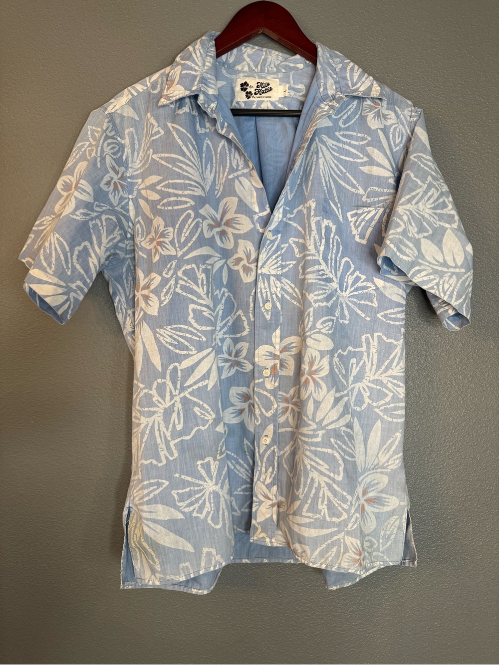 Hilo Hattie Made in Hawaii Aloha Camp Shirt Blue Tropical Floral